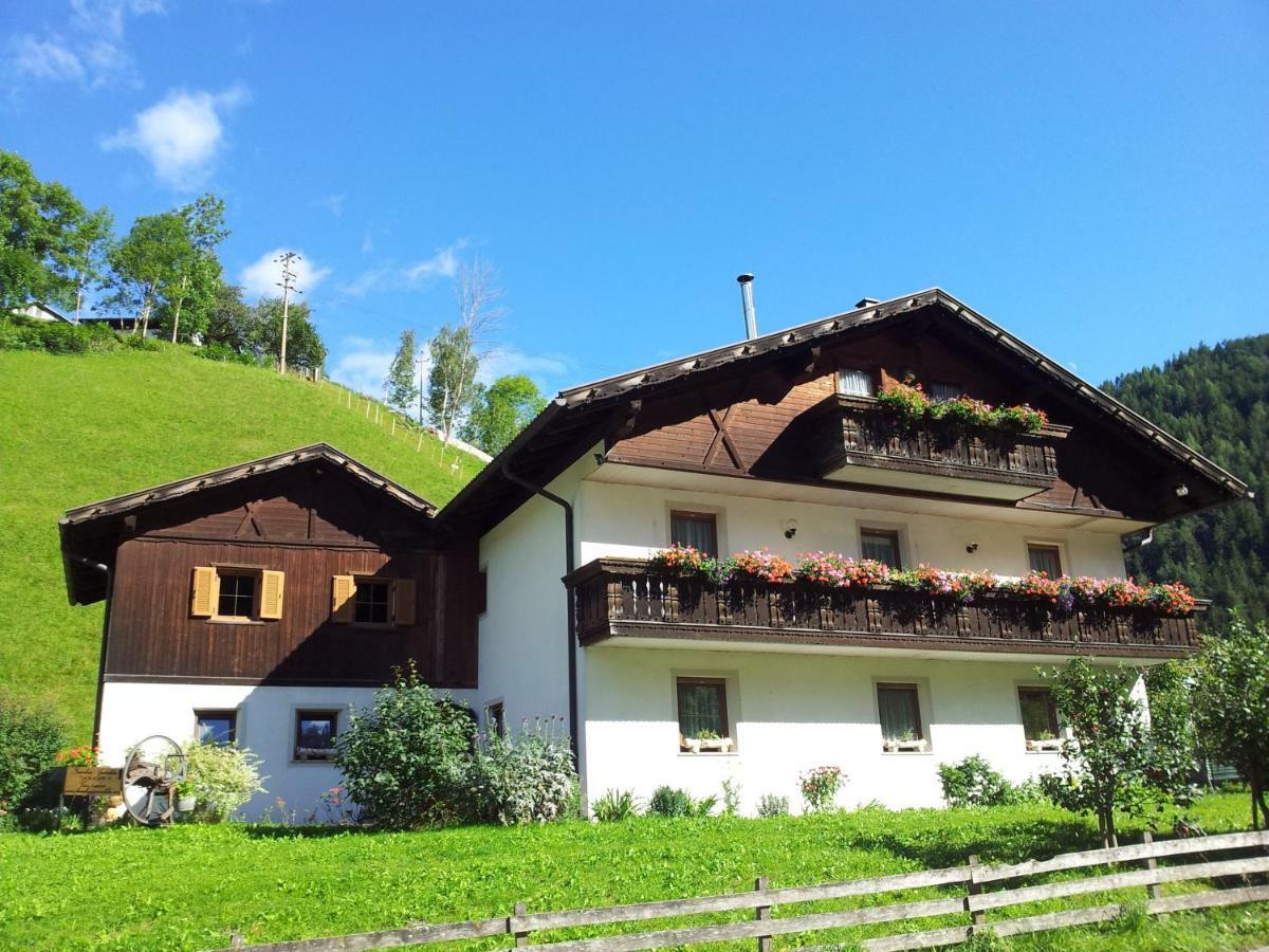 Ferienhaus-Gruenfelder ルゾーン エクステリア 写真