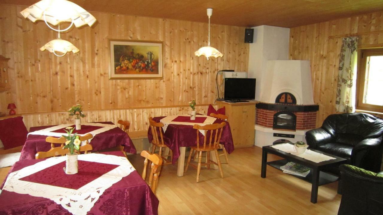 Ferienhaus-Gruenfelder ルゾーン エクステリア 写真